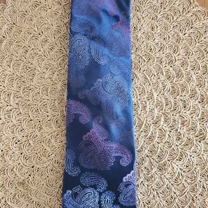 Structure Neckwear Men's Tie 100% Silk